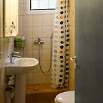 House With Garden Near The Sea דירה