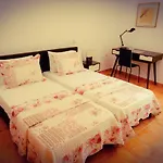 דירה House With Garden Near The Sea *
