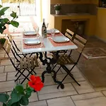 House With Garden Near The Sea * איה אפימיה