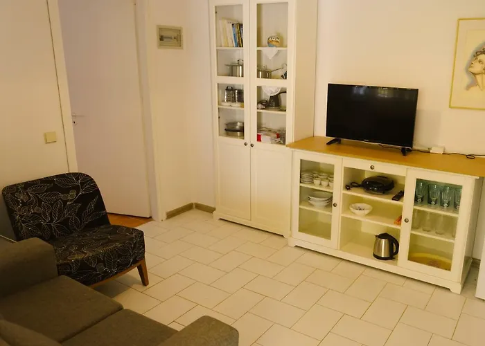 Lägenhet House With Garden Near The Sea