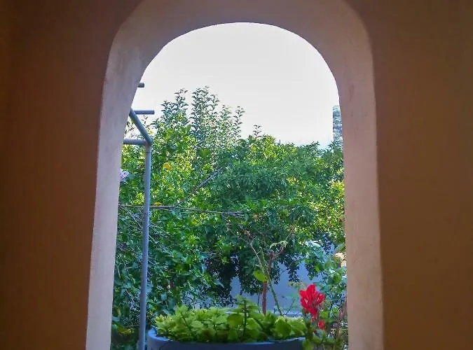 Lägenhet House With Garden Near The Sea